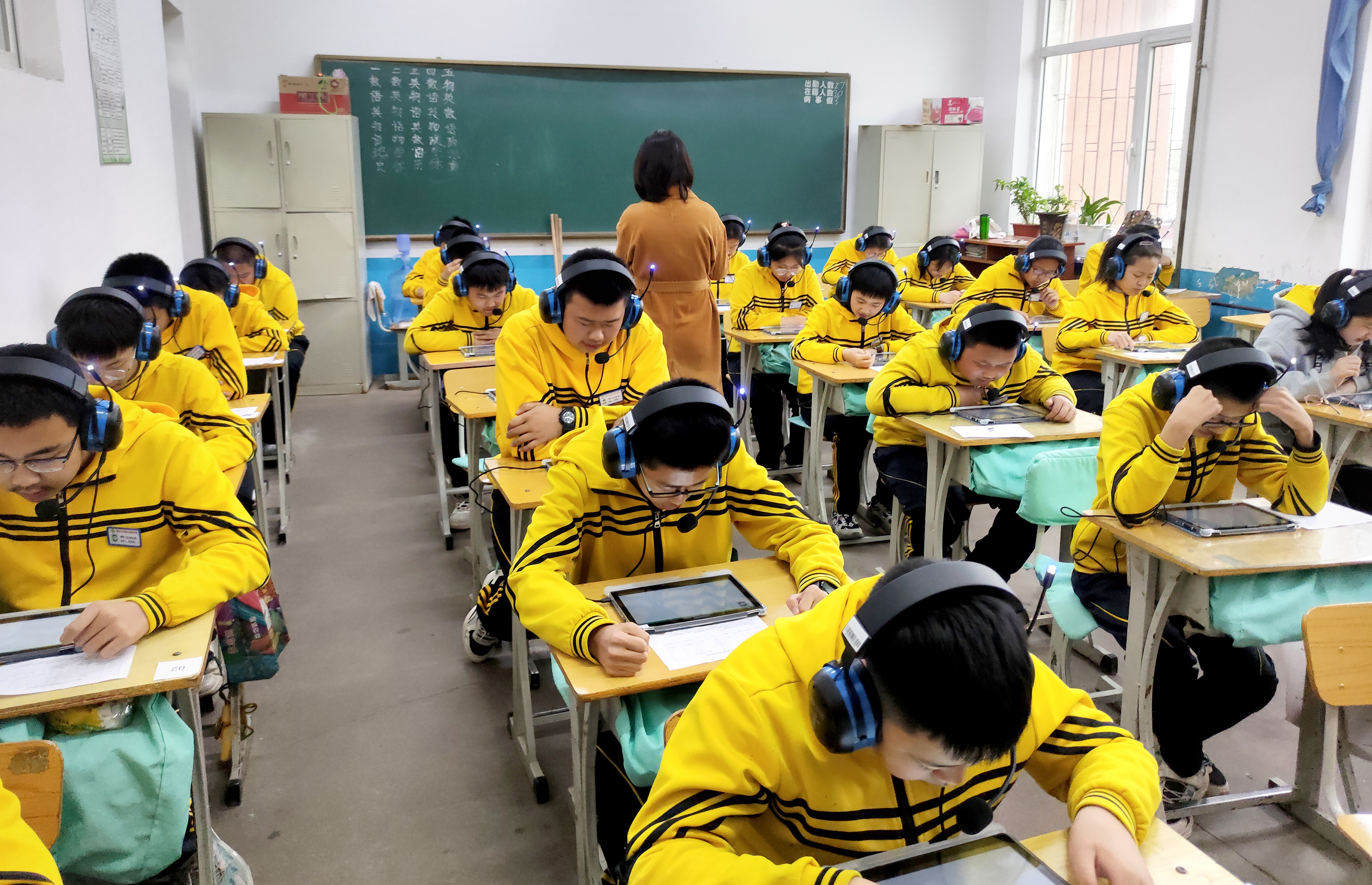 1683285197771458.jpg 05.jpg